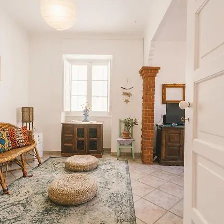 56 - Charming House In Peniche